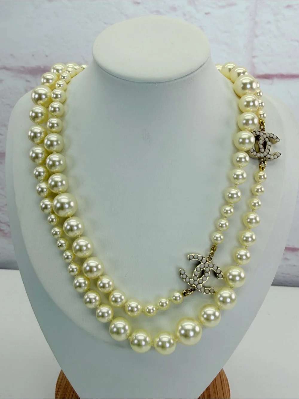 CHANEL CC Logo Timeless Classic Faux Pearl Necklace